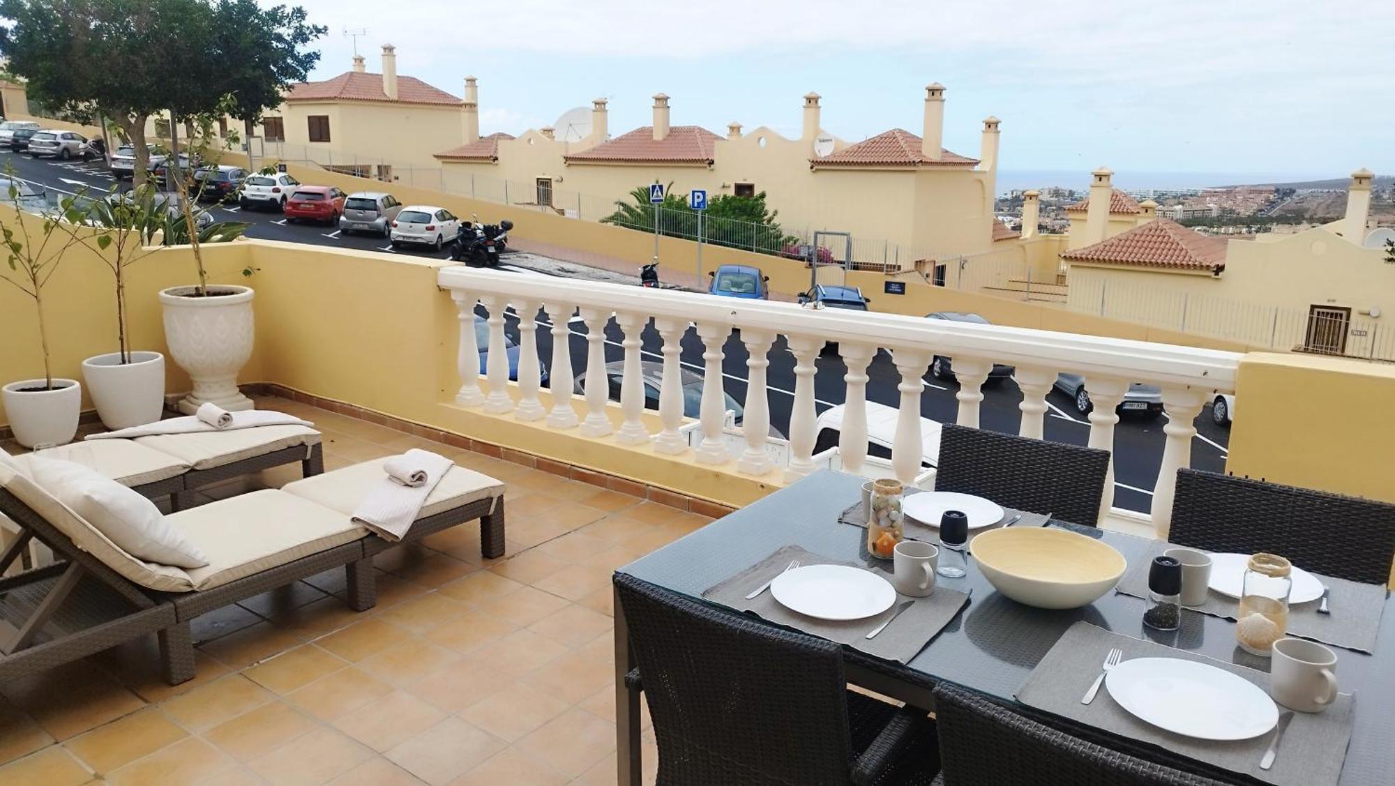 Charming & Sunny Apartment With Ocean View アデヘ エクステリア 写真
